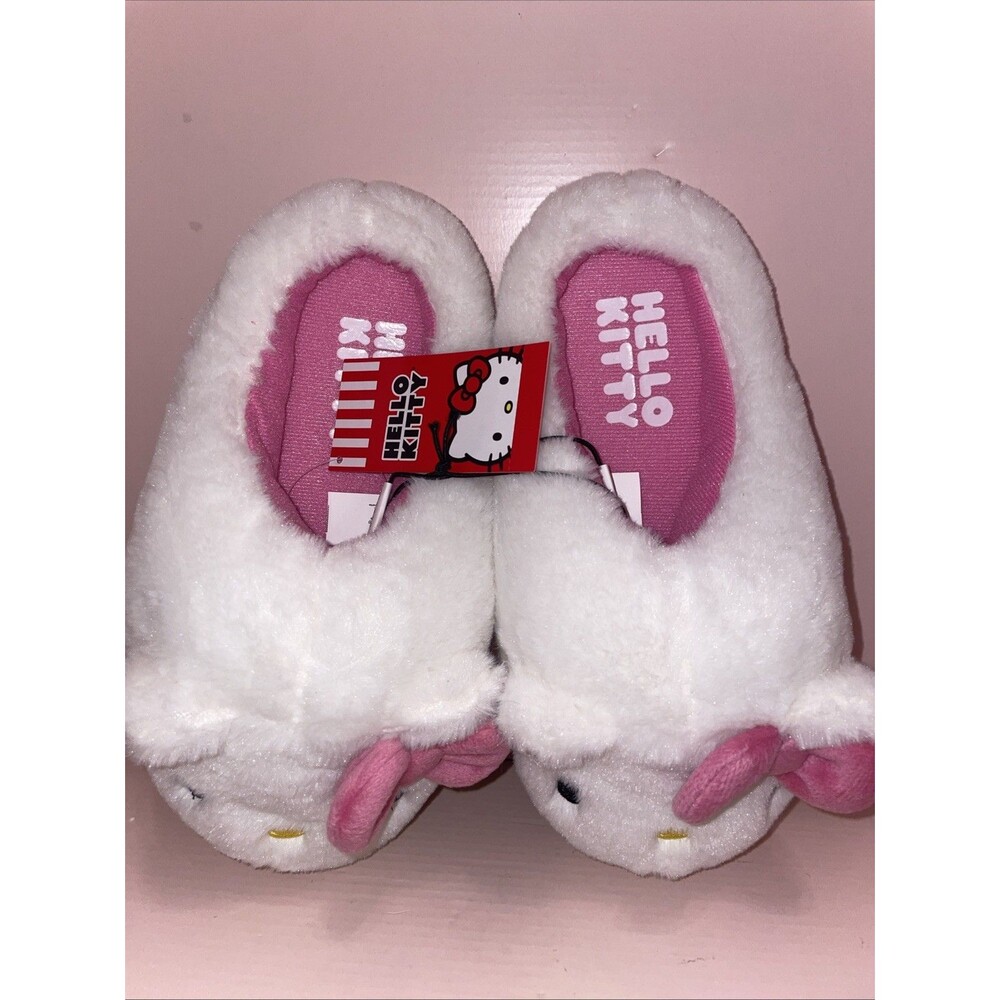 Hello Kitty Women's Slippers Slip-On Plush Shoes Size 5/6 Sanrio NWT Runs Small